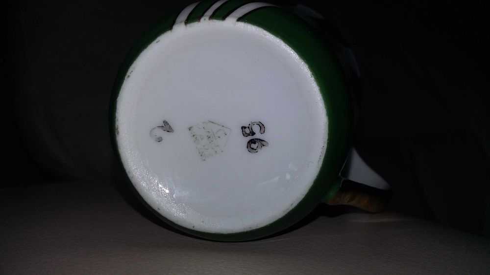 1960 r. Porcelanowa filiżanka z serwisu Ćmielów Krokus W. Potacki