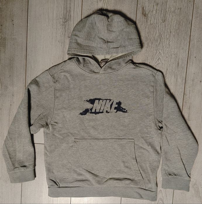 Nike sportowa bluza chłopięca 140