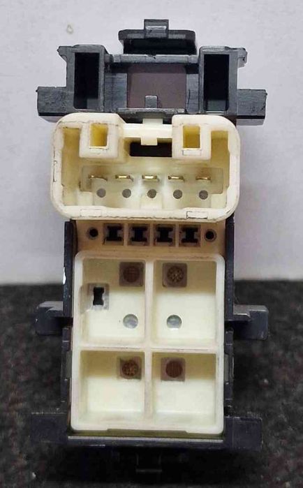 Comando / Botão / Interruptor Vidros Frente Direito - TOYOTA C-HR
