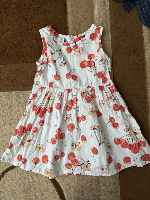 Сукня для дівчинки