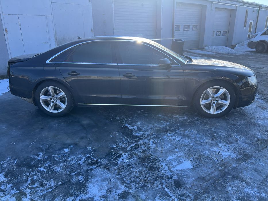 AUDI A8 D4 4.2 TDI 350 km 2010r. Xenon Uszkodzona