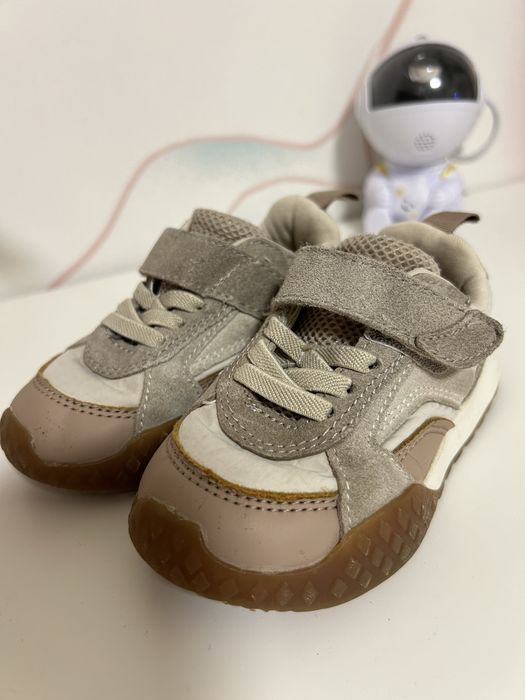 Кросівки кросовки zara