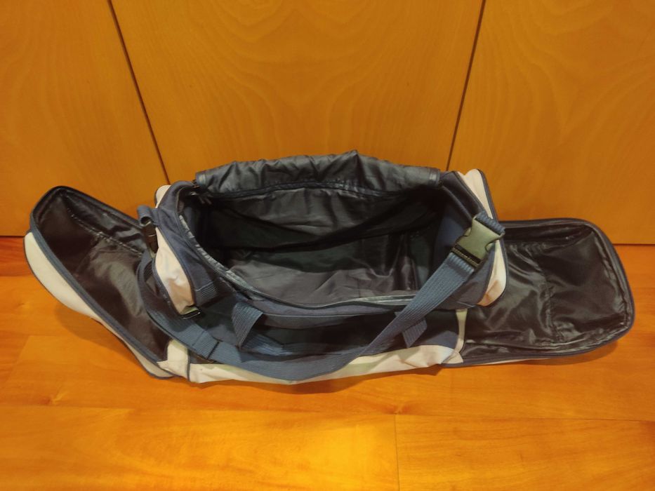 Saco de viagem Benetton, azul marinho e bege, 65x35x35 cm