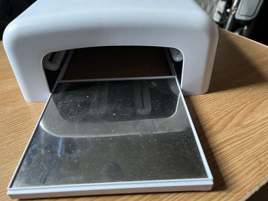 Інфрачервона лампа для манікюра