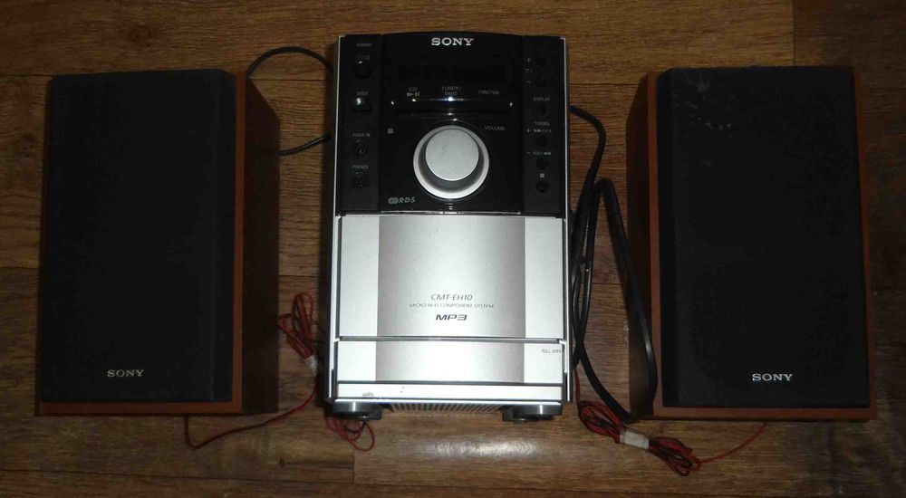 Музыкальный центр Sony CMT-EH10