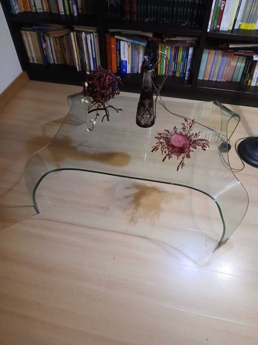 Mesa de centro em vidro temperado
