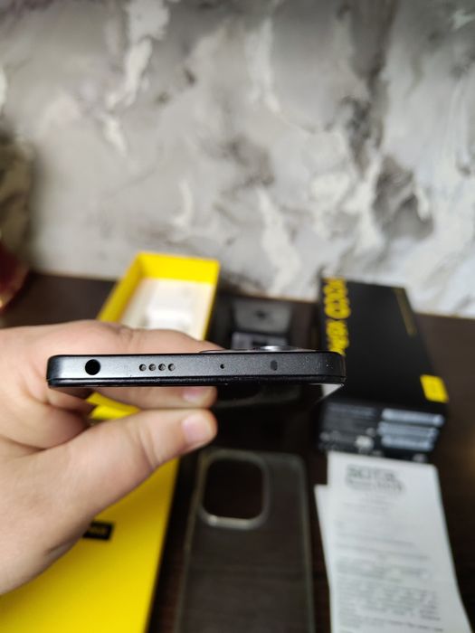 ІГРОВОЙ Poco X5Pro 5G, память 6+6-128гиг, идеал