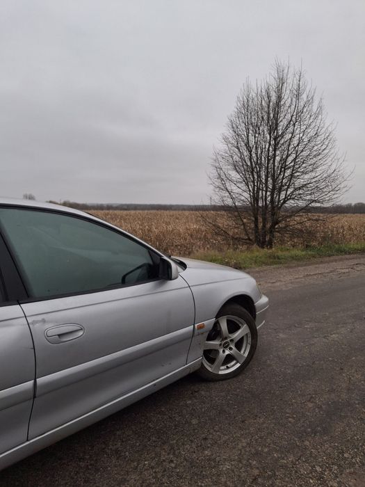 Опель Омега б. 2000р