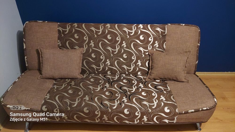 Wersalka stan dobry do lekkiego odświeżenia