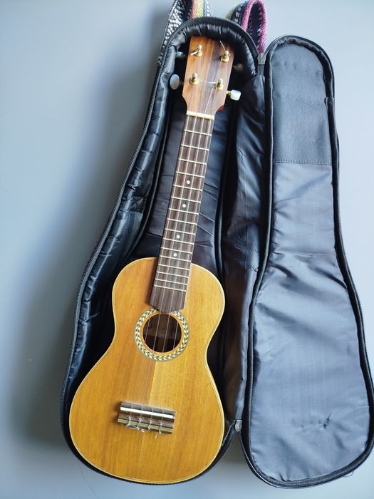 Ukulele Soprano APC SC  + Saco Almofadado