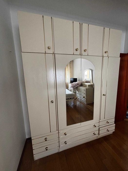 Roupeiro para quarto de casal