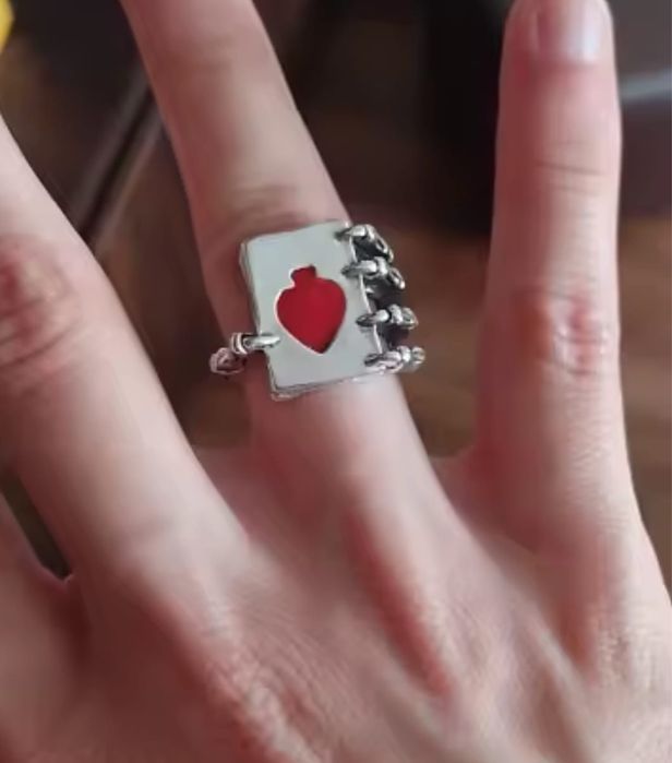 Кольцо новое Poker