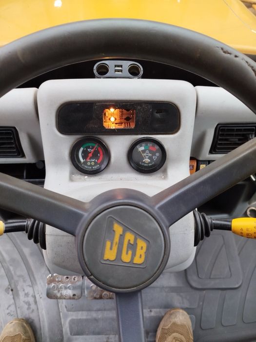 продам ескаватор JCB   4