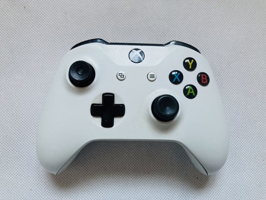 Konsola Xbox One S z napędem 1TB