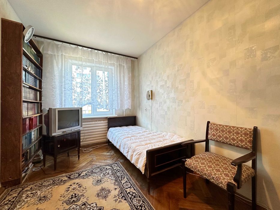 Продам 3 кім квартира проспект Володимира Івасюка 54А Оболонь, Мінська