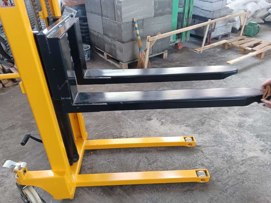 Погрузчик - штабелер гидравлический для склада