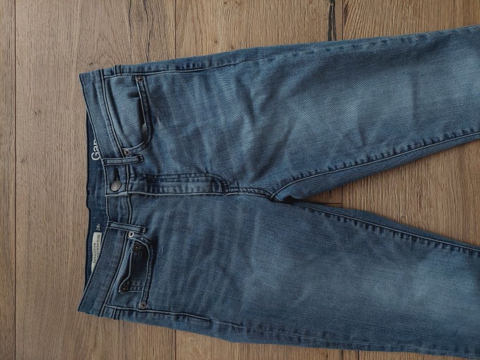 Jasnoniebieskie spodnie dżinsowe dżinsy w 28 regular Gap
