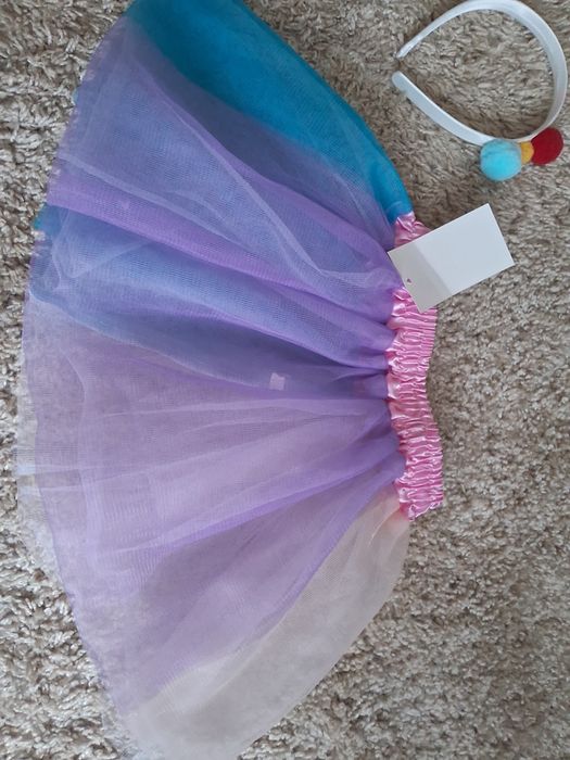 Отдам новую фатиновую юбку на девочку 1 годик и обруч