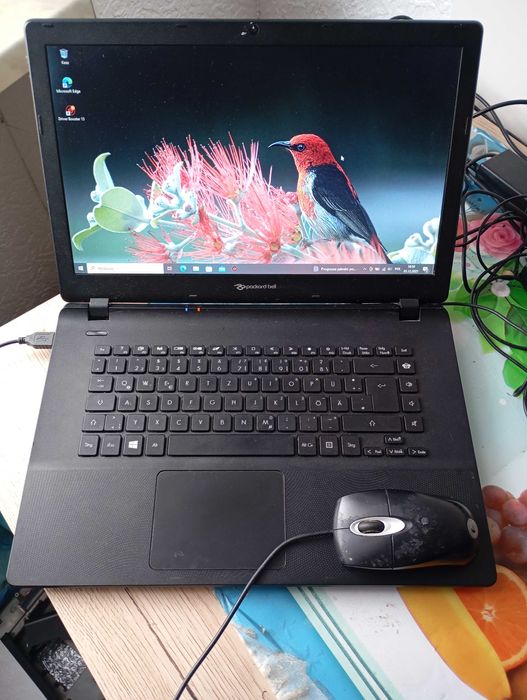 sprzedam packard bell acer,intel celerom cpu n2830 ,2,16ghz.2,16ghz,