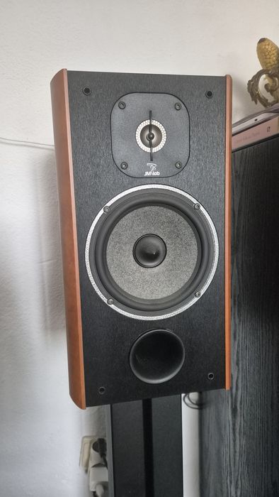 Vendo aparelhagem ou elementos