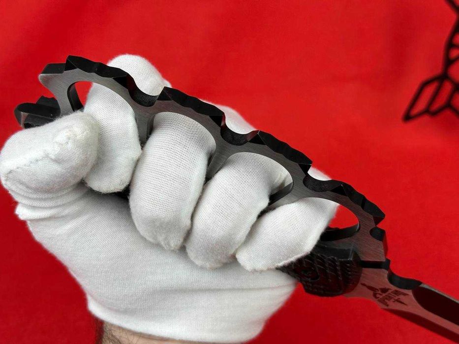 Тактичний ніж з захистом руки. Нож фклтанг