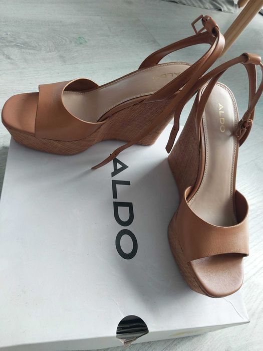 Koturny na platformie ALDO r.39