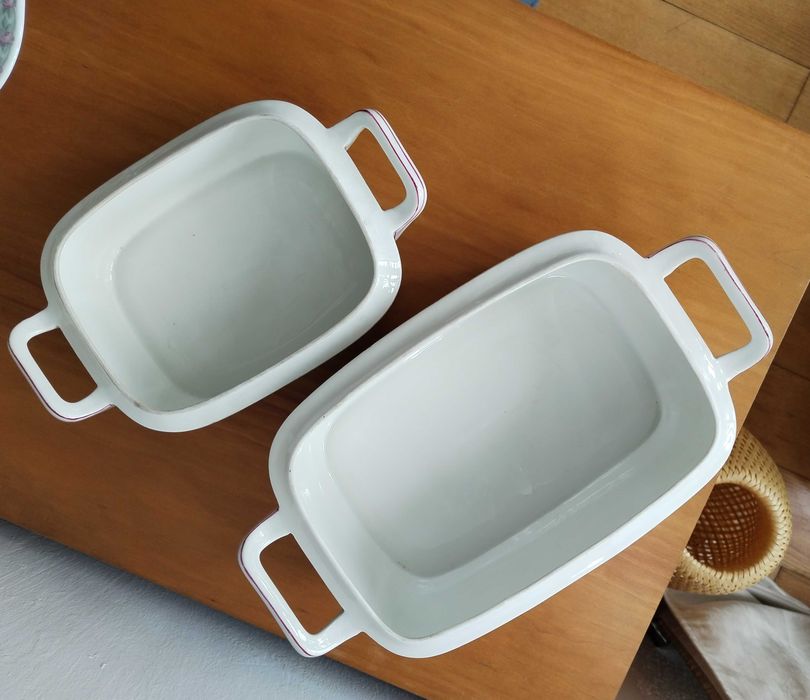 Duas terrinas e  cinco travessas Vista Alegre - anos sessenta.