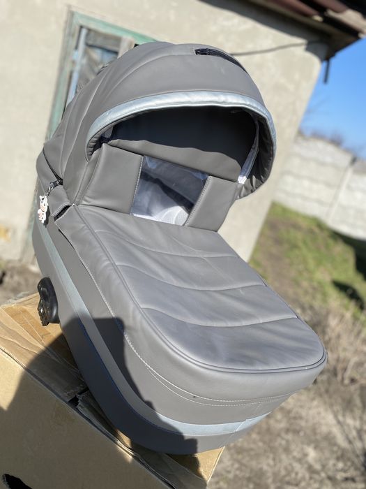 Коляска 2 в 1 Adamex Rimini ECO кожа 100% RI-260