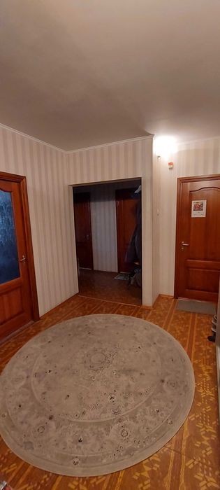 Оренда кiмната в 3-кiм. квартирi в м. Вишневе центр