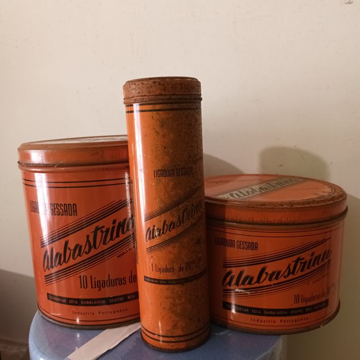 5 latas antigas diversas ver fotos