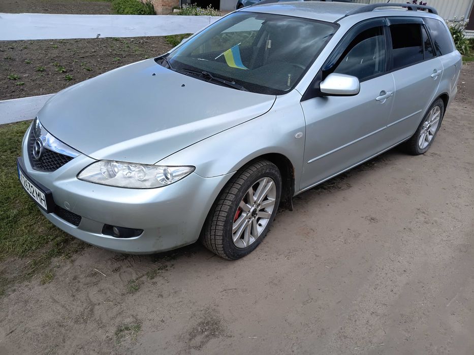 Автомобіль Мазда 6 Універсал