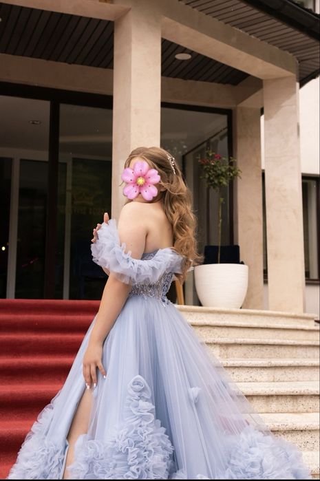 Продам випускну сукню