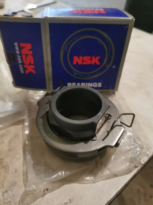 выжимной подшипник ISUZU ataman 5.2