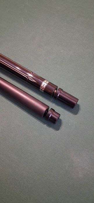 Kij do bilarda z włókna węglowego