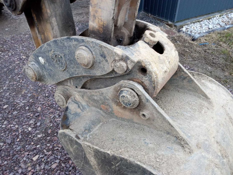 Koparko ładowarka Cat