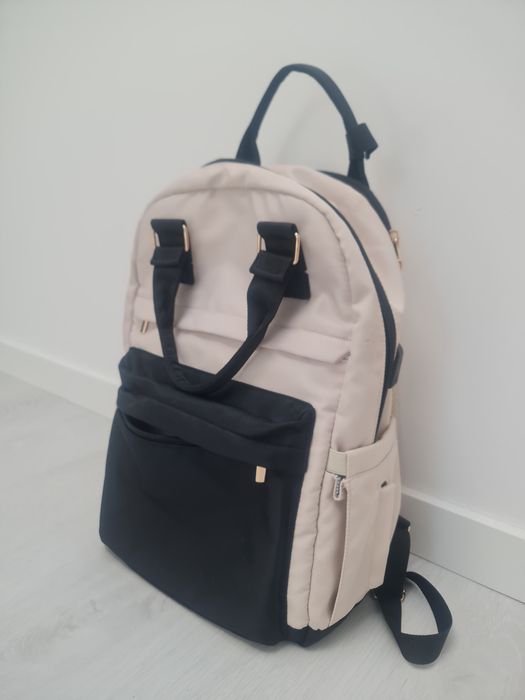 Mochila Branca e Preta para PC