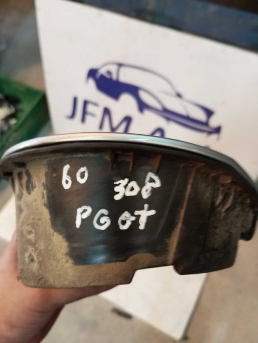 Tampa Exterior Depósito Combustível Peugeot 308 (9684250080)