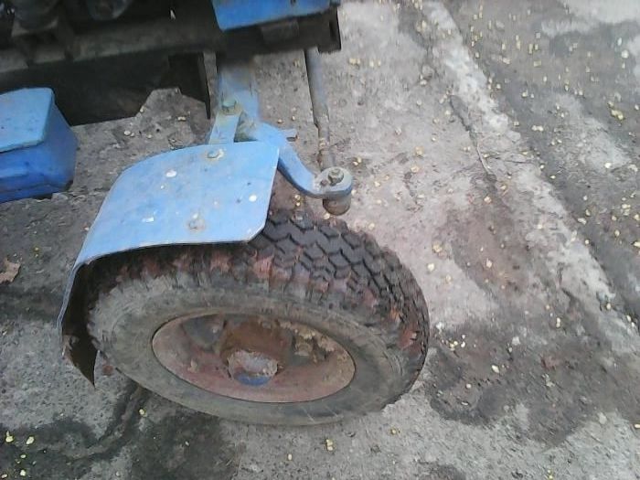 Саморобний трактор, двигун т25