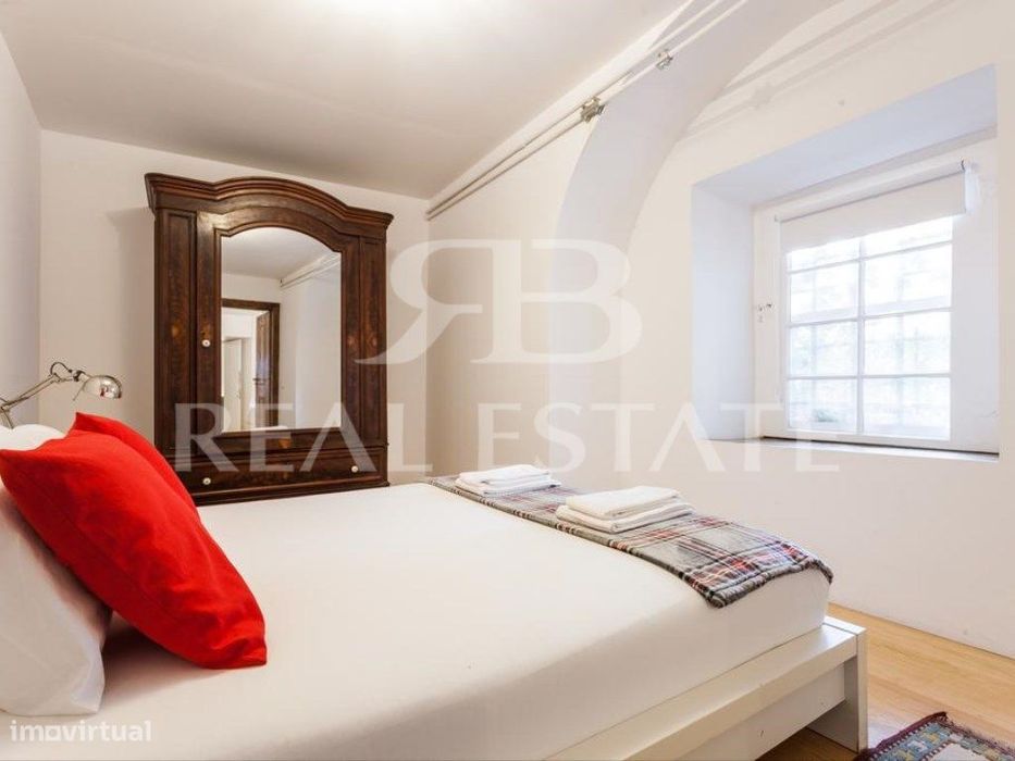 T1+1 com PÁTEO - Santa Catarina, Chiado, Lisboa