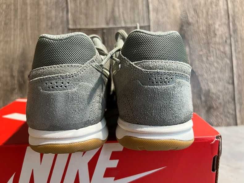 Buty, trampki Nike Gato 40