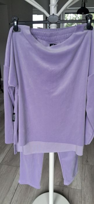 Dres welurowy Minouu