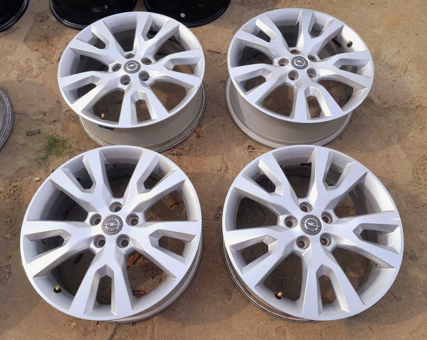 Alufelgi 19 5x115 OPEL Astra J Zafira C Antara Insignia B Śliczne