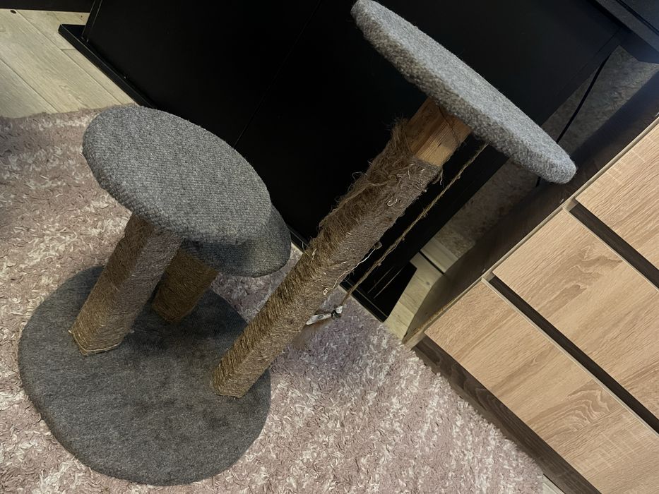 Игровой комплекс для кошек с несколькими площадками