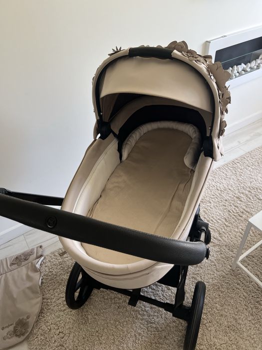 Wózek Cybex priam 4.0 simply flowers