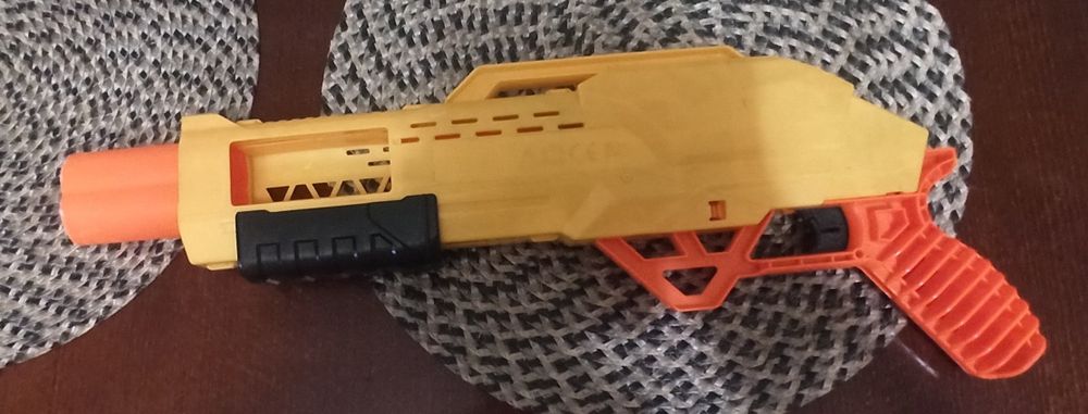 Nerf- pistolety do zabawy