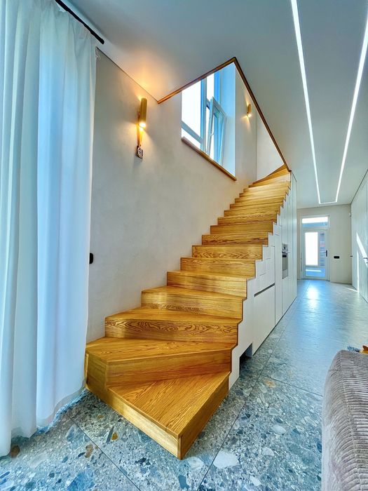 ПРОДАМ ДОМ. Днепр. «Золотые Ключи». 140 (м2). ЛЮКС.