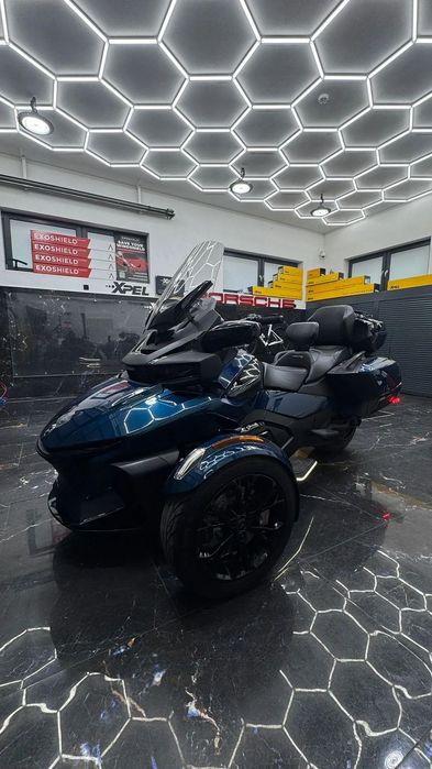 Can-Am Spyder Stan idealny, garażowany, doposażony, FV 23%, oklejony folią PPF