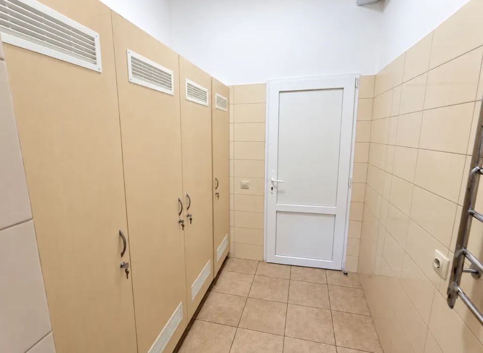 Здам приміщення, 200 м², Підгородне