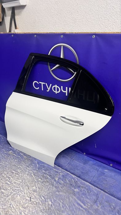 Двері задні дверь задняя мерседес Mercedes-Benz C205