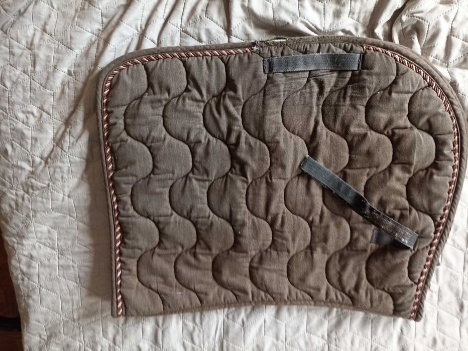 czaprak brązowy full